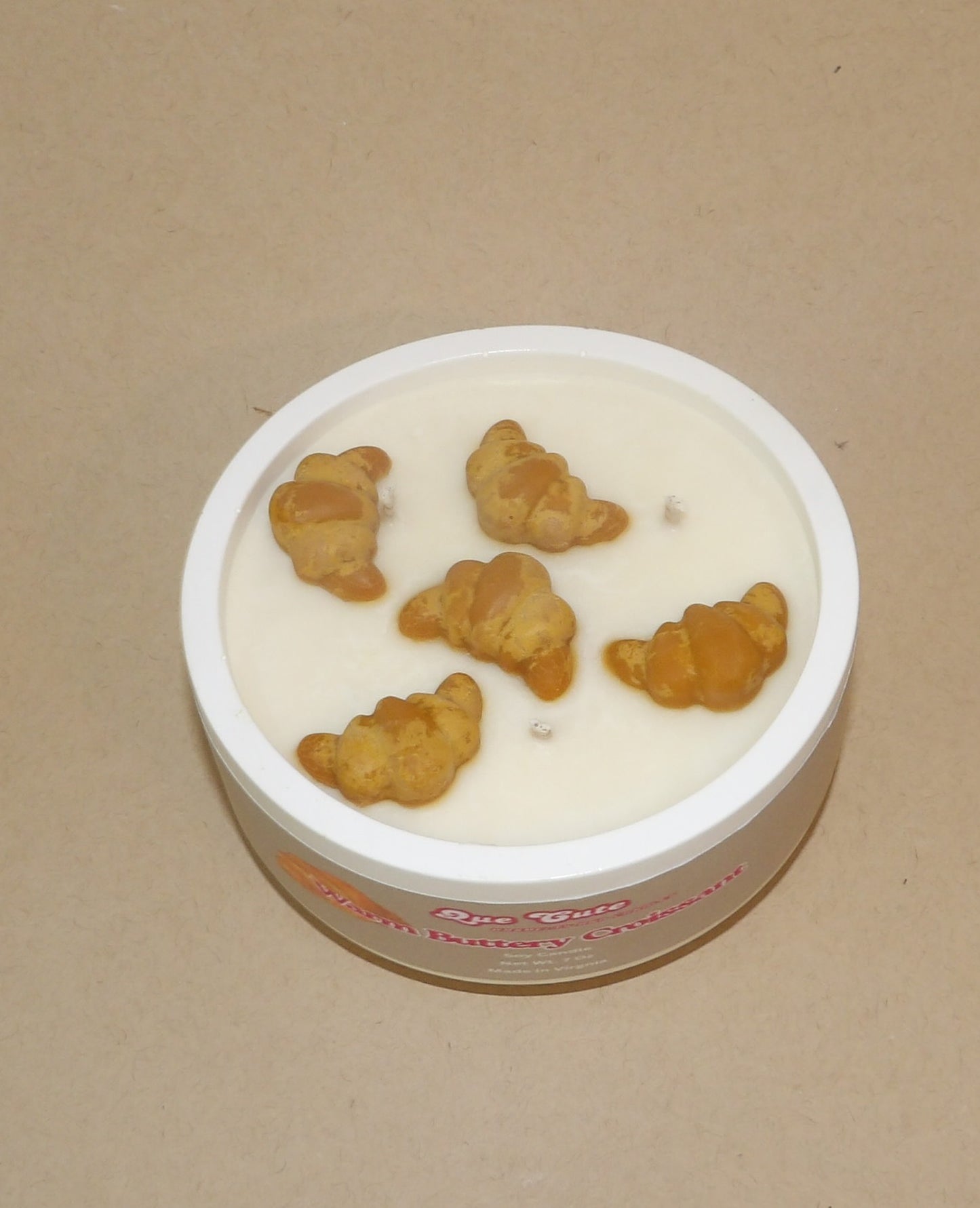 Warm Buttery Crossitant Candle