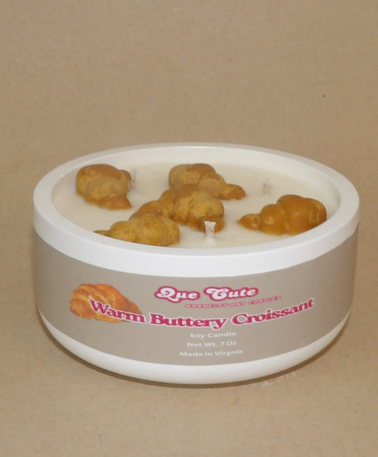 Warm Buttery Crossitant Candle