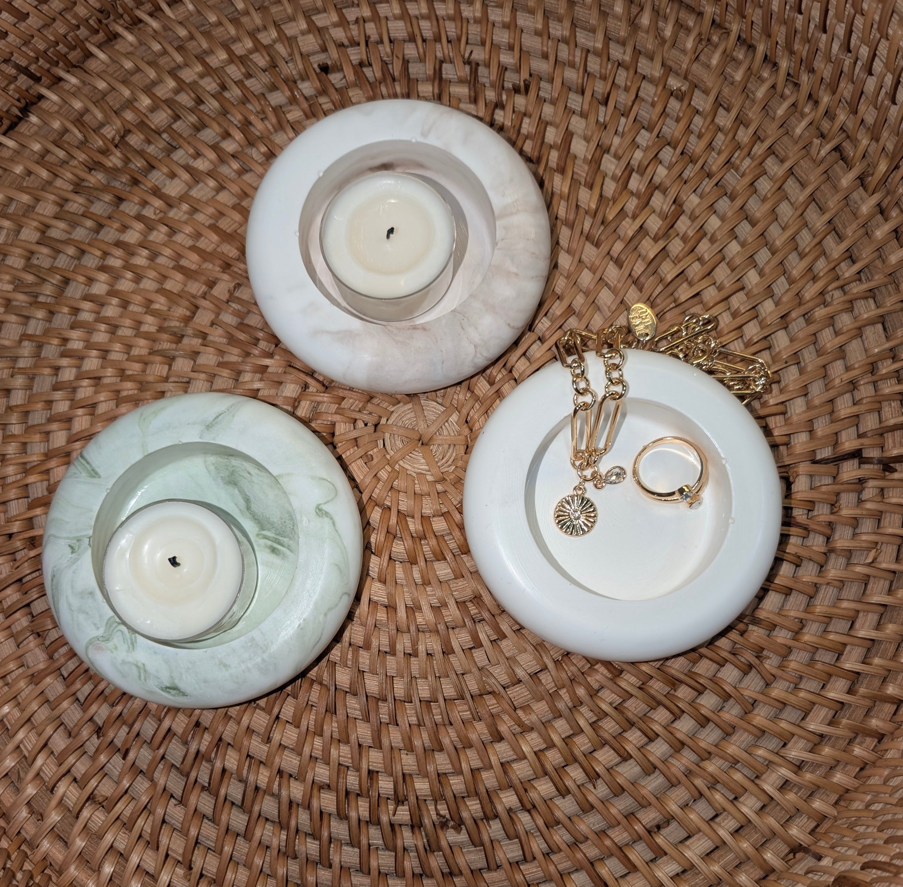 Circle Holder
